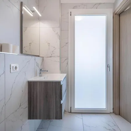 Appartement Planet 103 *